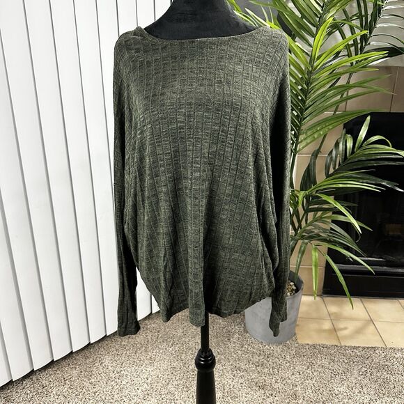 Forever 21+ Women's 2X Olive Green Ribbed 3/4 Sleeve Open Back Criss Cross Shirt - Picture 1 of 11